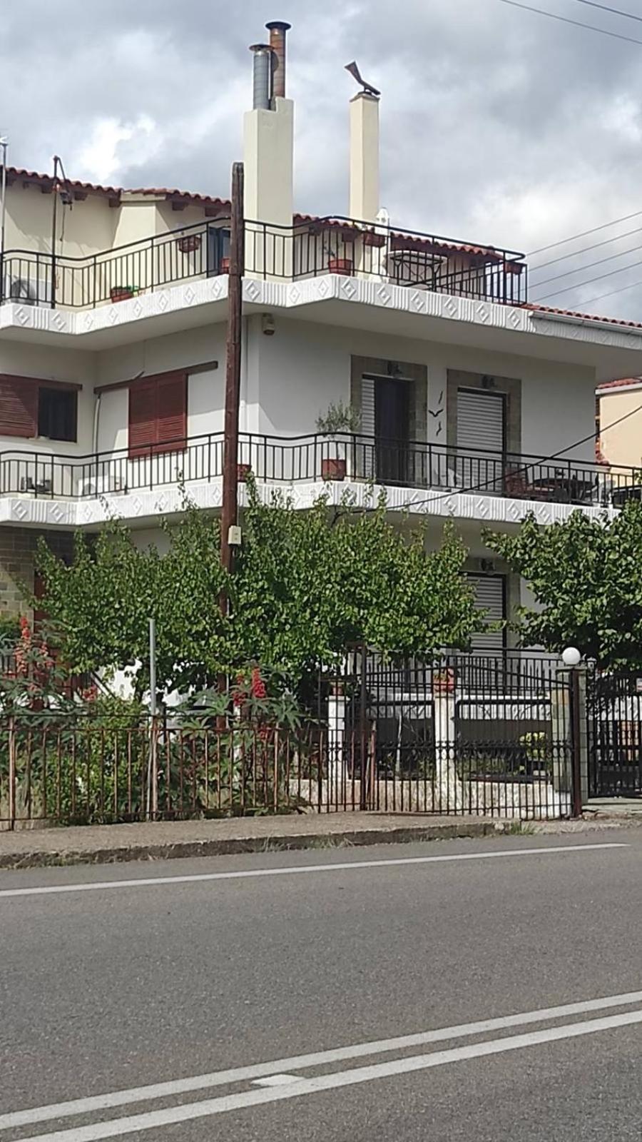 Lena S Apartment Nafpaktos Exterior photo